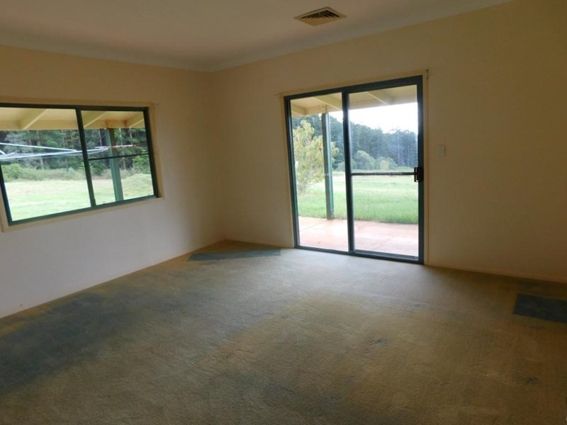 12125 D’Aguilar Highway, Yarraman QLD 4614