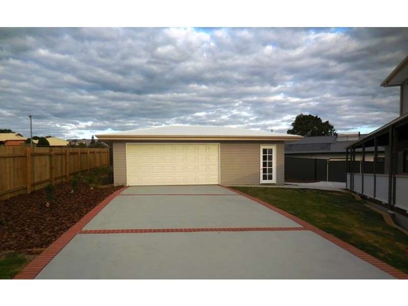 60 Banksia, Kingaroy QLD 4610