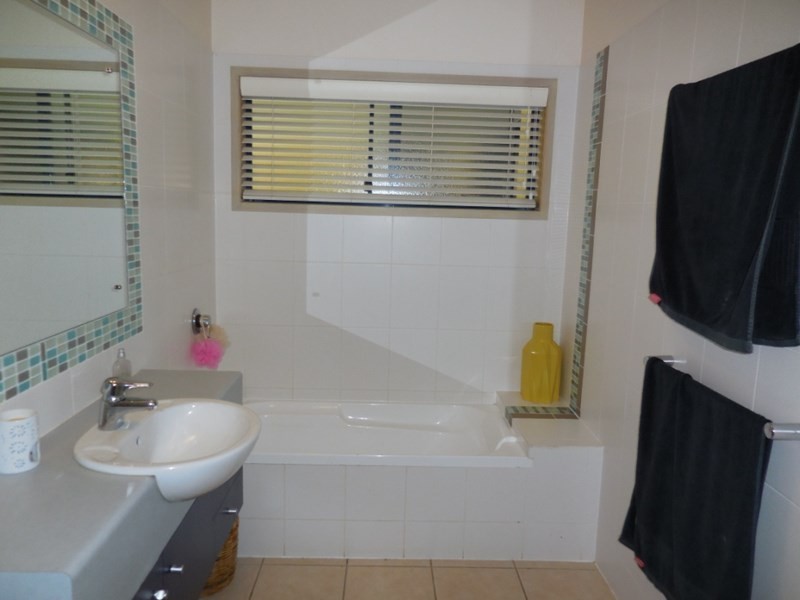 3 matthew, Kingaroy QLD 4610