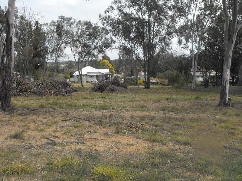 87 Wickham Street, Nanango QLD 4615