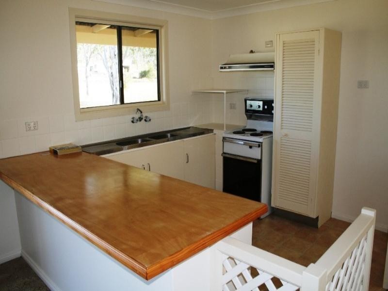 Wattle Camp QLD 4615