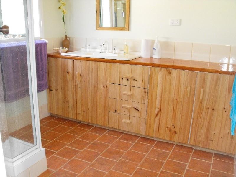 Wattle Camp QLD 4615