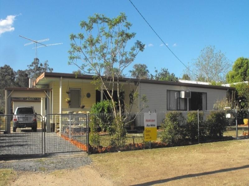 48 Gold Street, Nanango QLD 4615