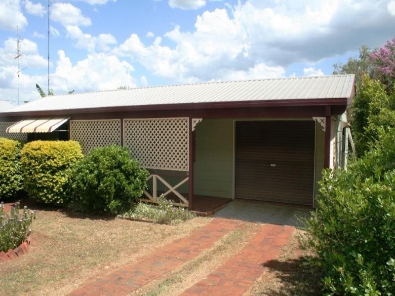 14 Davies Street, Yarraman QLD 4614