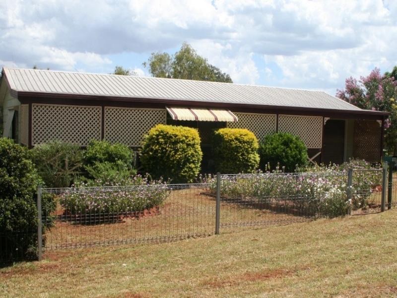 14 Davies Street, Yarraman QLD 4614