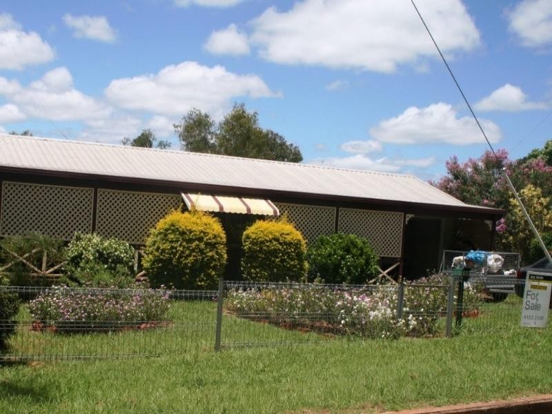 14 Davies Street, Yarraman QLD 4614