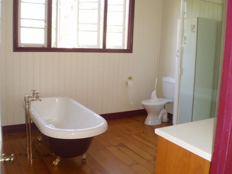 Blackbutt QLD 4306