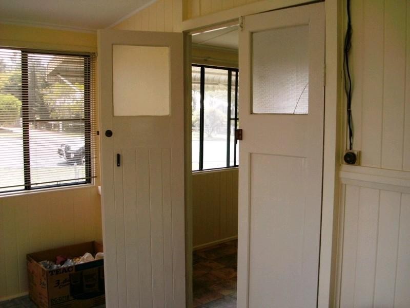 50 Gipps Street, Nanango QLD 4615