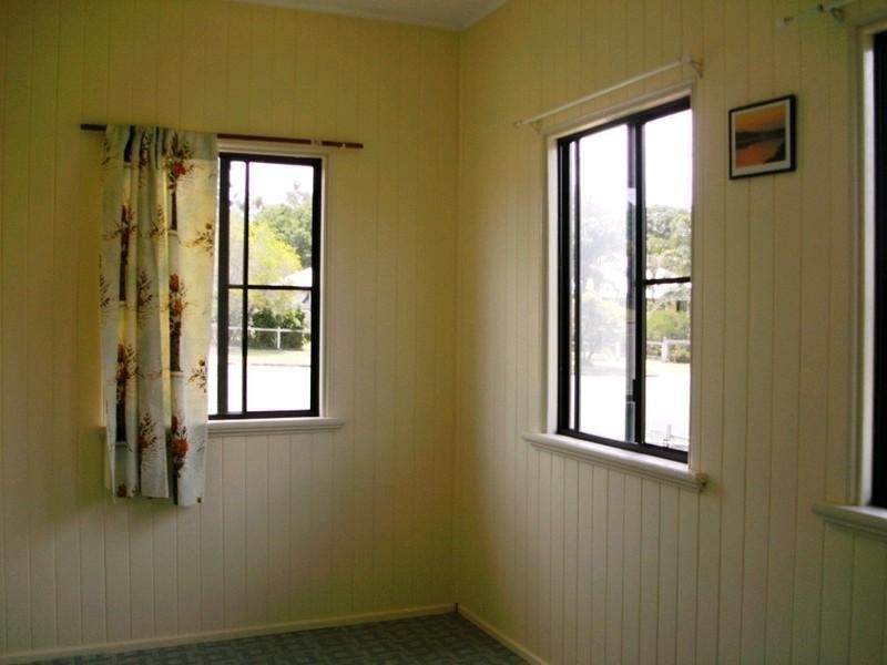 50 Gipps Street, Nanango QLD 4615