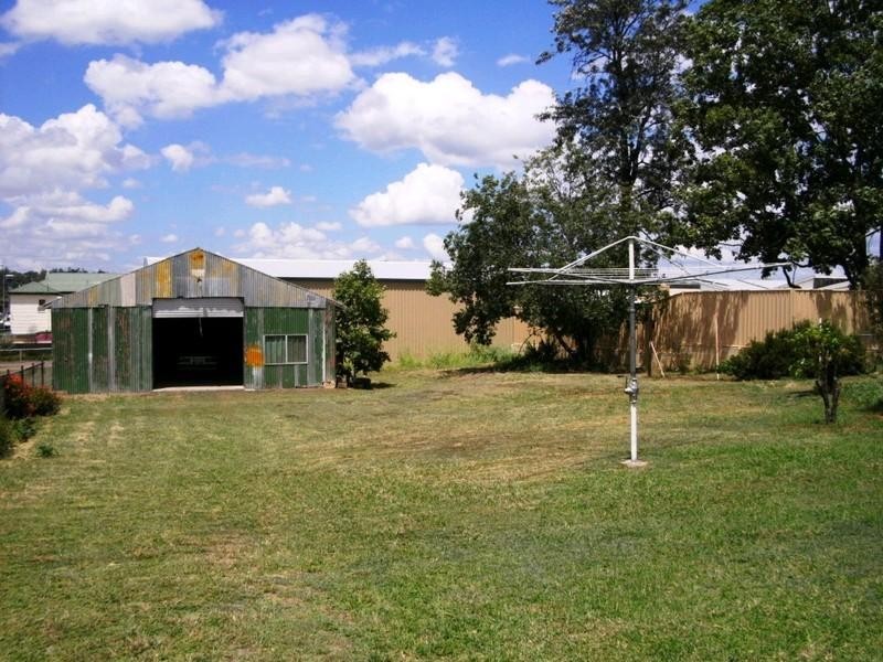 50 Gipps Street, Nanango QLD 4615