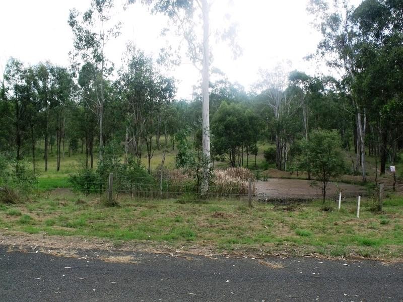 7 Locke Lane, Nanango QLD 4615