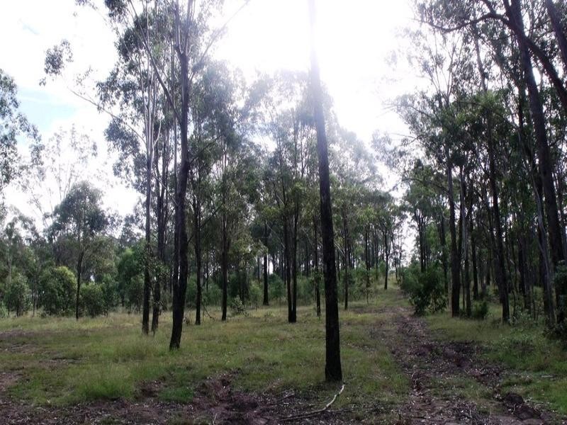 7 Locke Lane, Nanango QLD 4615