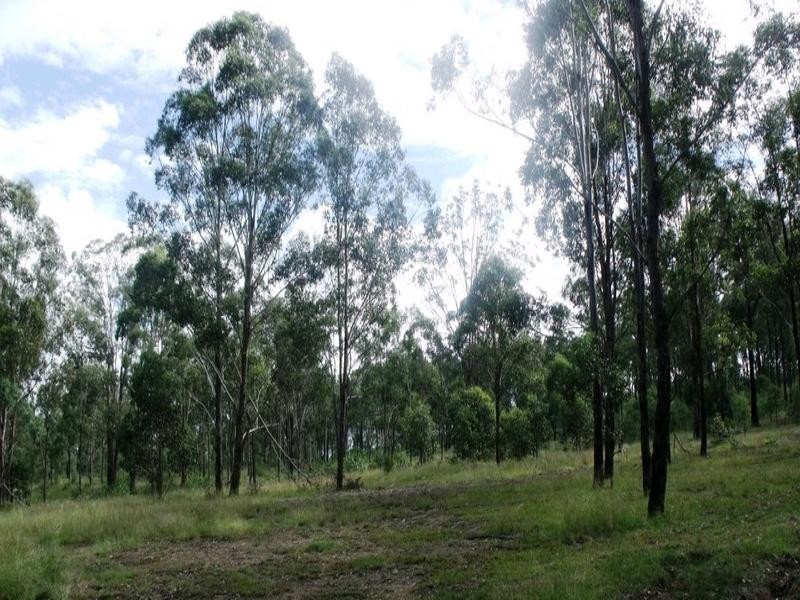 7 Locke Lane, Nanango QLD 4615