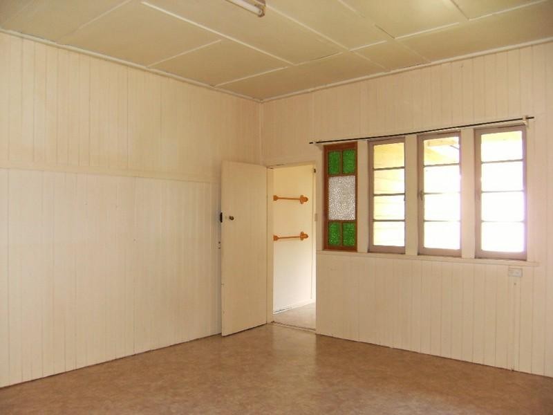 Blackbutt QLD 4306