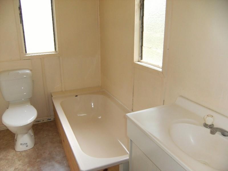 Blackbutt QLD 4306