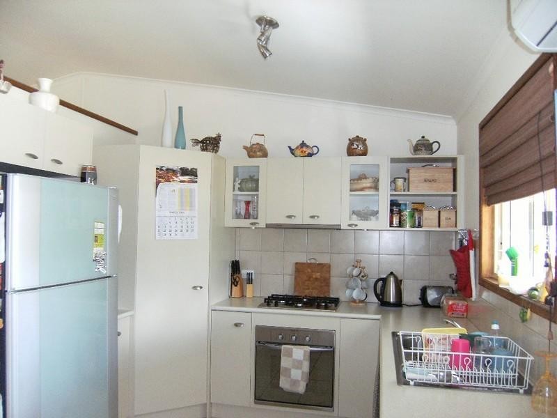 34 Iron Bark Place, Nanango QLD 4615