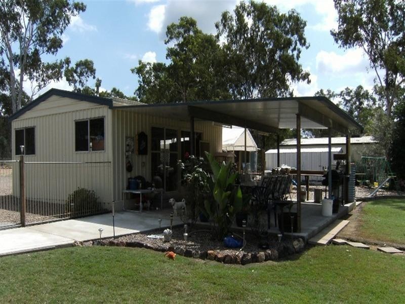 34 Iron Bark Place, Nanango QLD 4615