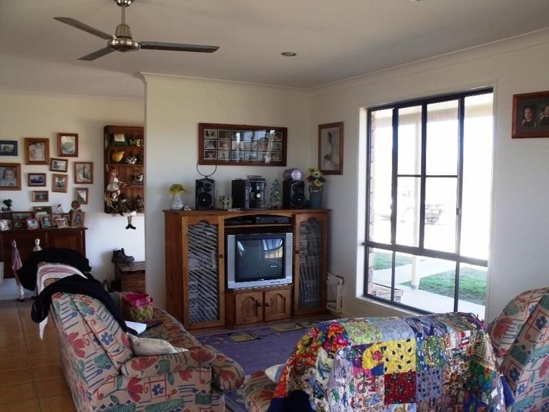 Blackbutt QLD 4306