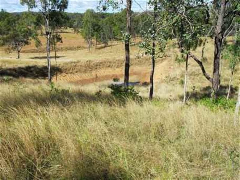 8 Old Esk North Road, Nanango QLD 4615