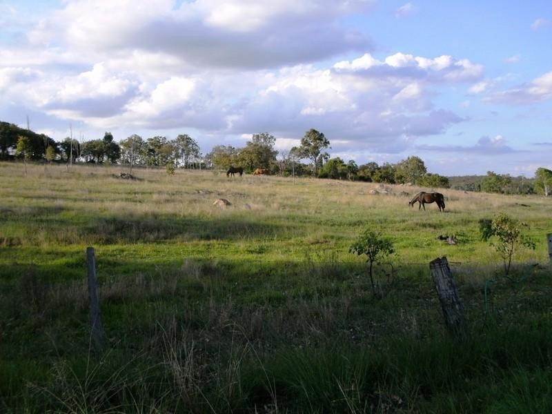 Brooklands QLD 4615