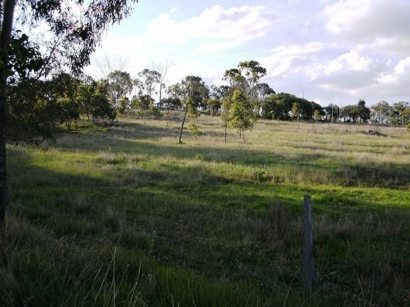 Brooklands QLD 4615