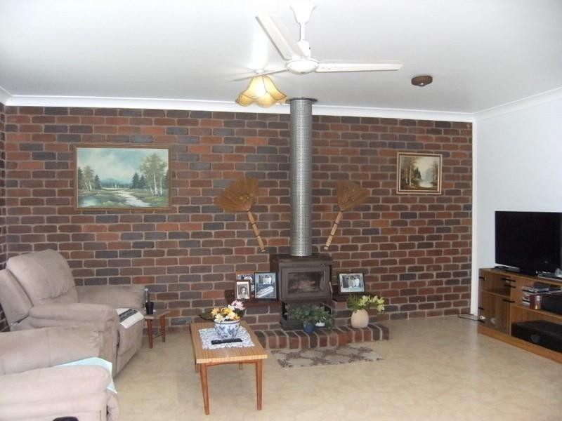 184 Carbeen Crescent, Nanango QLD 4615