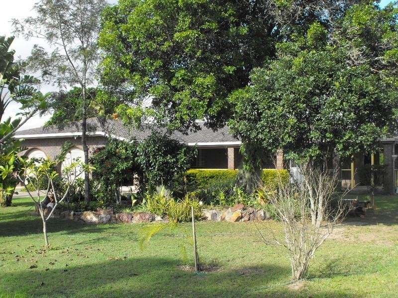 27 North Kerton Road, Nanango QLD 4615