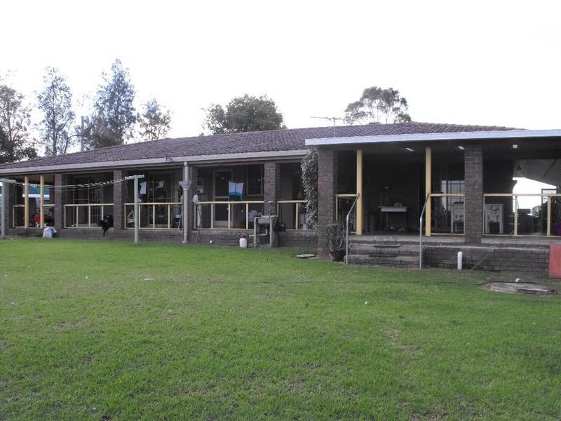 27 North Kerton Road, Nanango QLD 4615