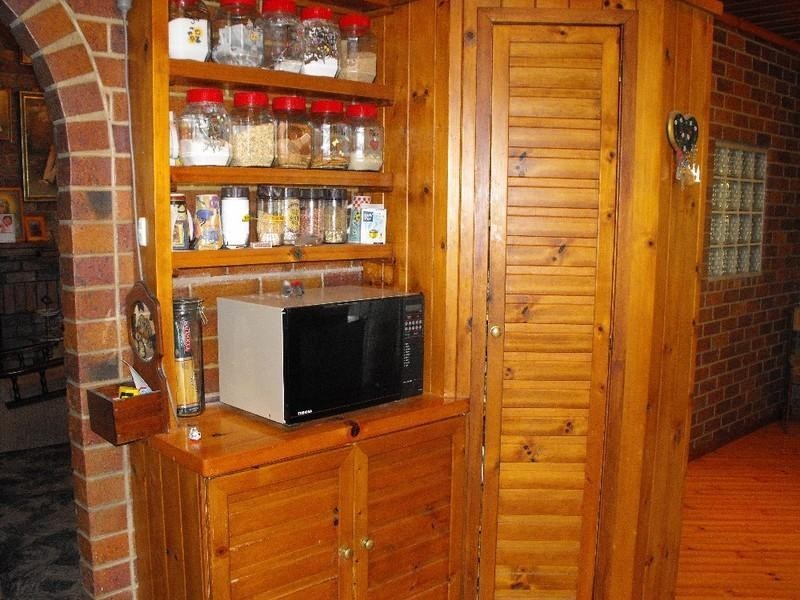 27 North Kerton Road, Nanango QLD 4615