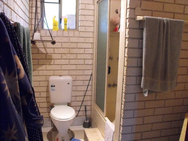 27 North Kerton Road, Nanango QLD 4615