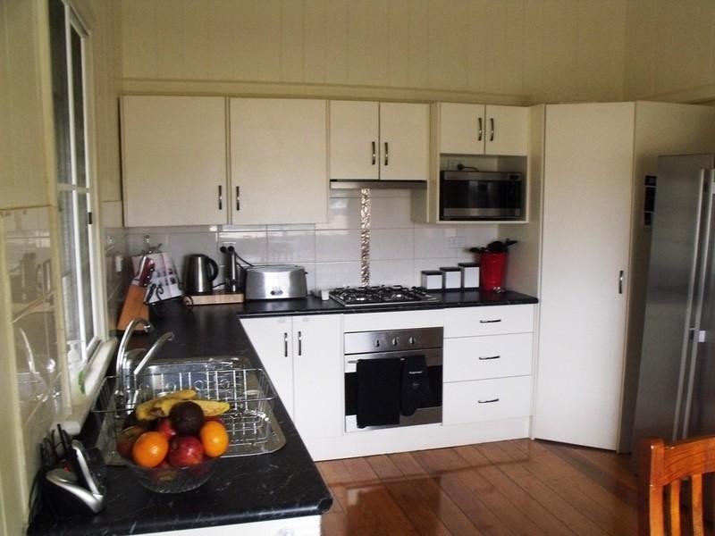 103 Drayton Street, Nanango QLD 4615