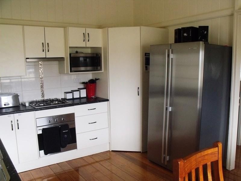 103 Drayton Street, Nanango QLD 4615