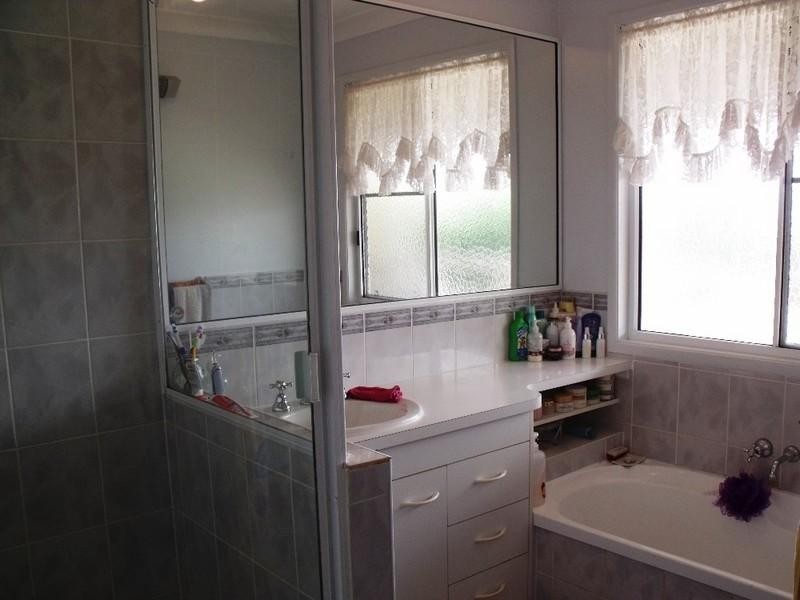 92 Snowys Knob Road, Nanango QLD 4615