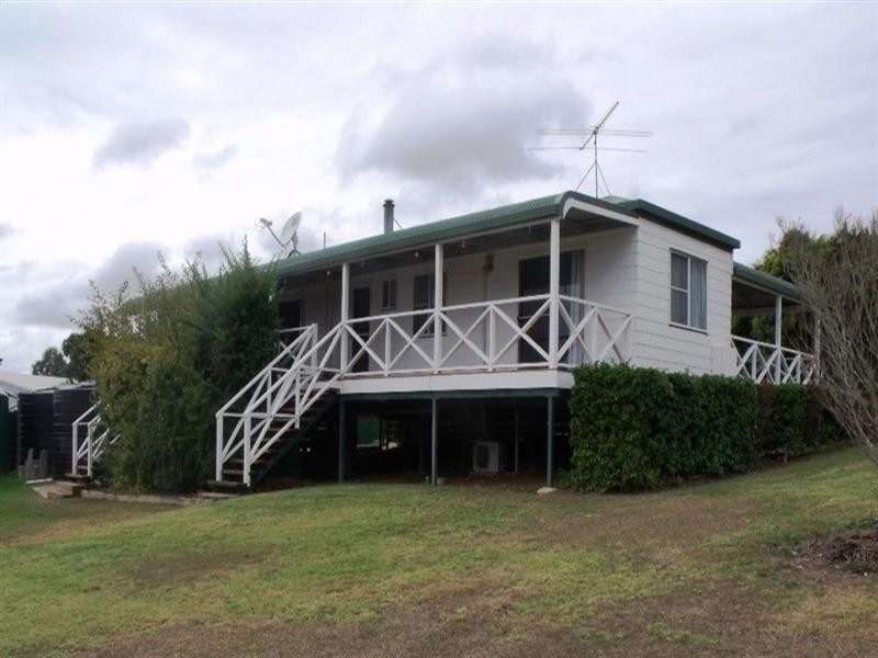 92 Snowys Knob Road, Nanango QLD 4615