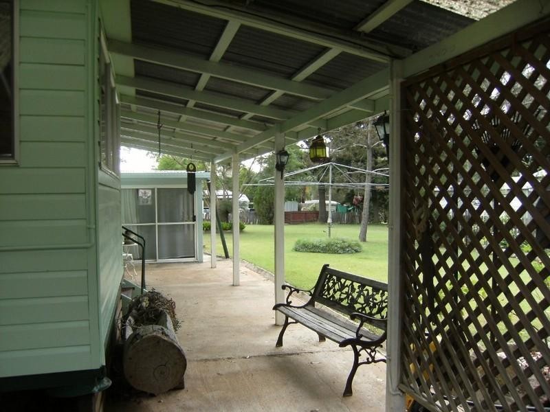 32 to 34 Drayton Street, Nanango QLD 4615