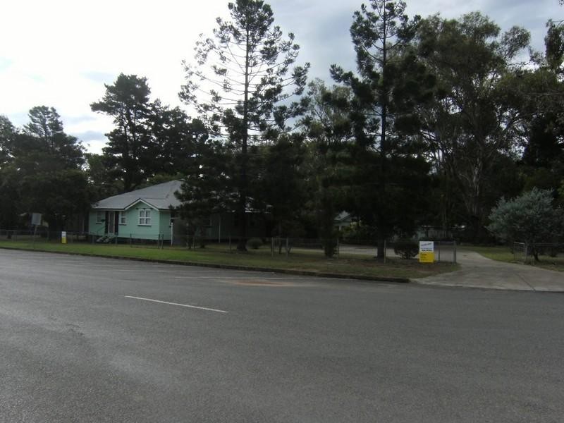 32 to 34 Drayton Street, Nanango QLD 4615