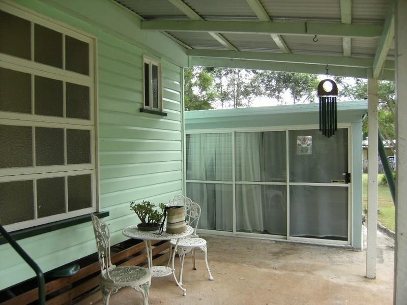 32 to 34 Drayton Street, Nanango QLD 4615