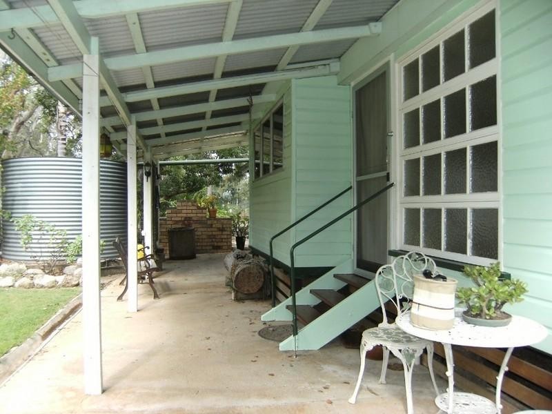 32 to 34 Drayton Street, Nanango QLD 4615