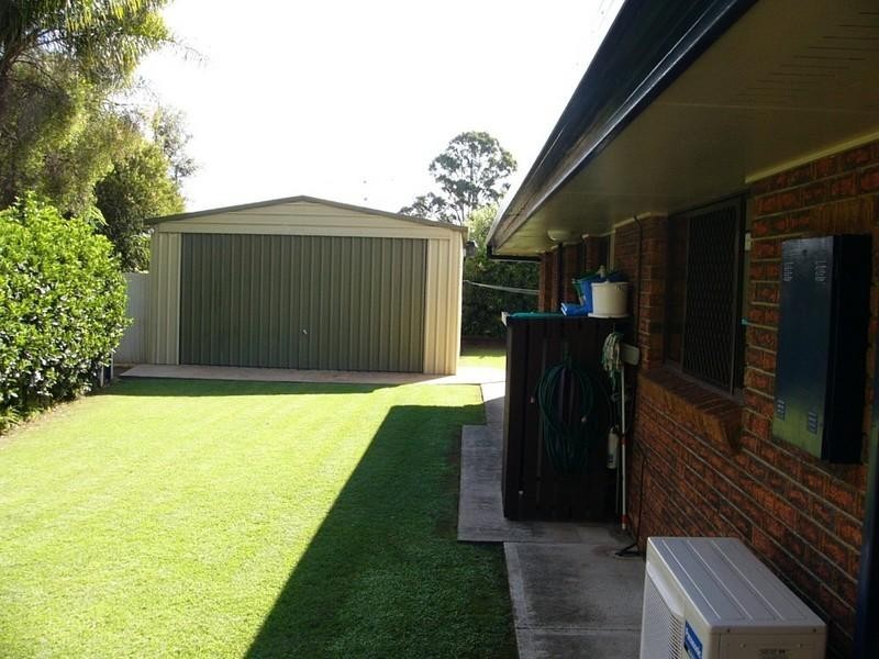 6 Lee Court, Nanango QLD 4615