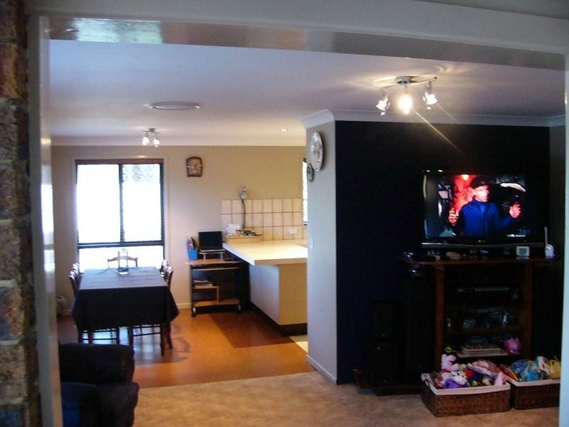 6 Lee Court, Nanango QLD 4615