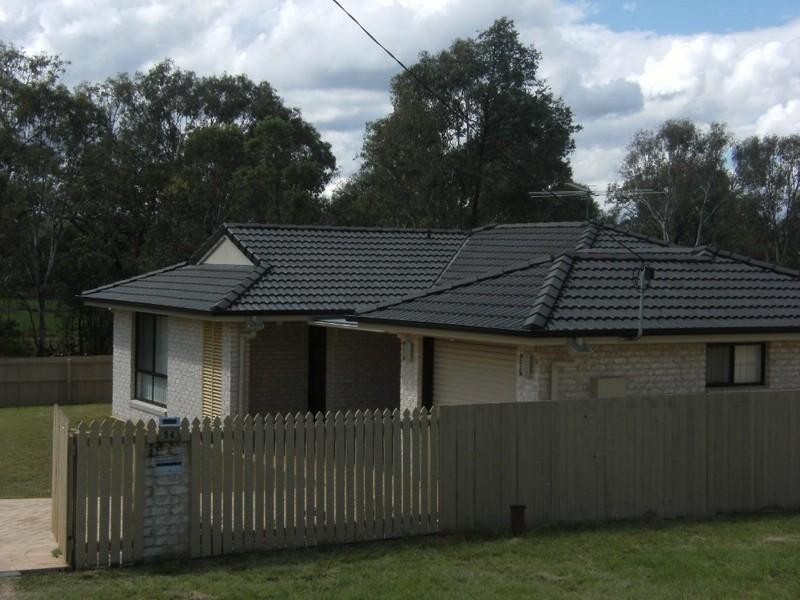 54 Bunker Avenue, Nanango QLD 4615