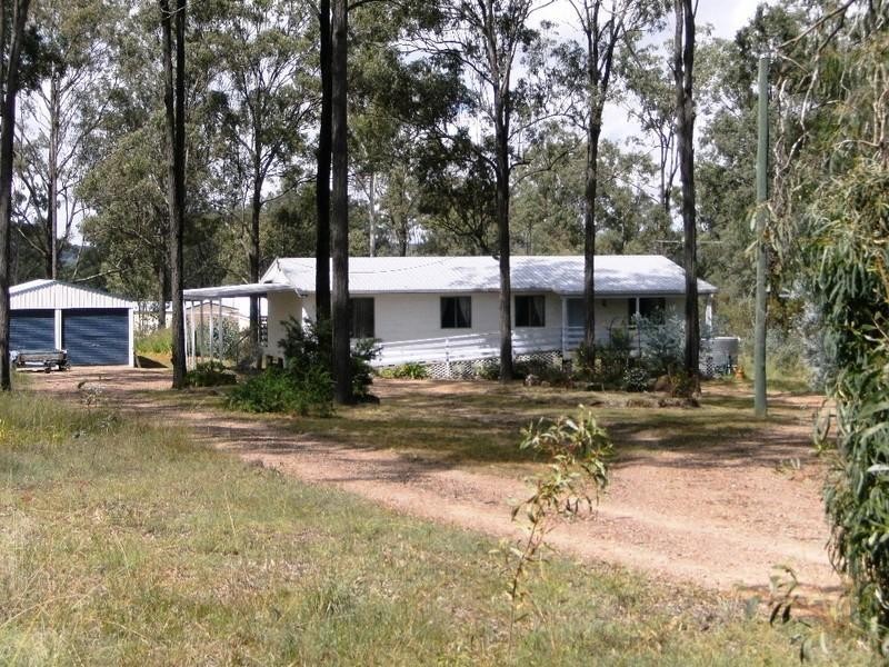 77 Carbeen Crescent, Nanango QLD 4615