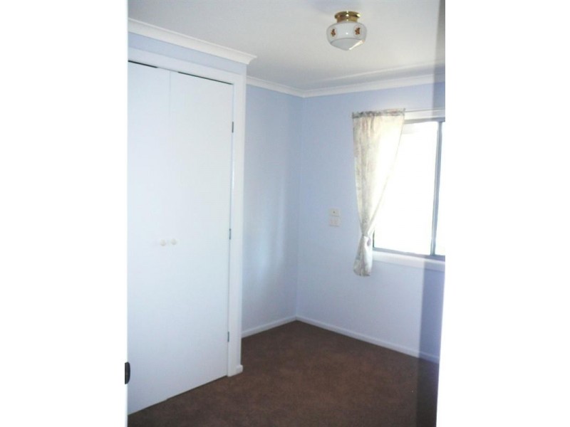 77 Carbeen Crescent, Nanango QLD 4615