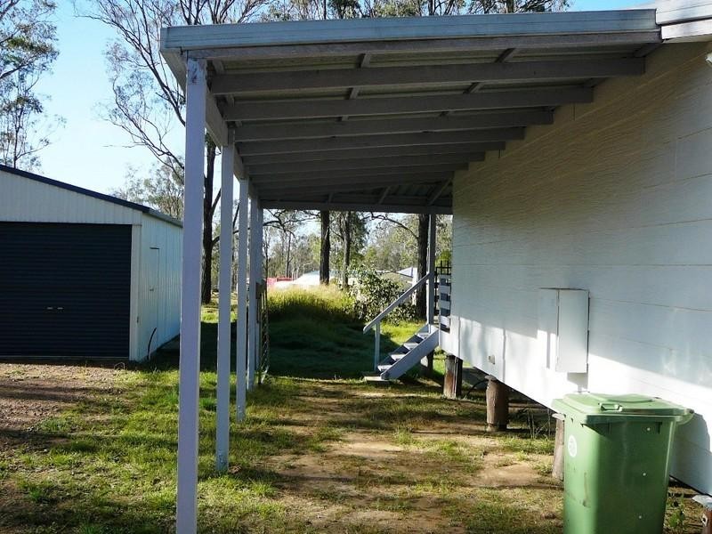 77 Carbeen Crescent, Nanango QLD 4615