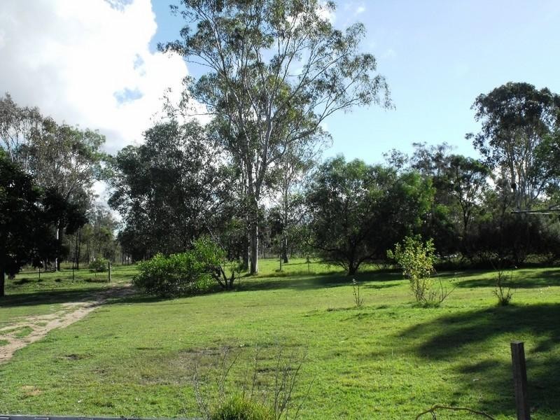 251 Carbeen Crescent, Nanango QLD 4615