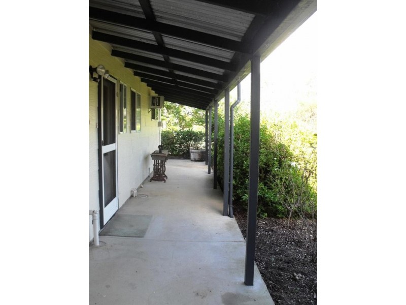 251 Carbeen Crescent, Nanango QLD 4615