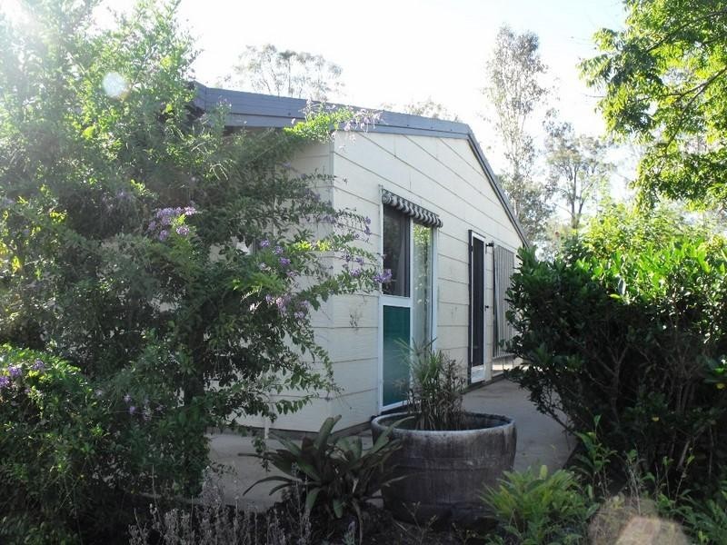 251 Carbeen Crescent, Nanango QLD 4615