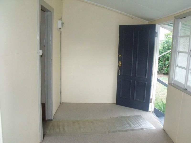 10 Corbett Street, Nanango QLD 4615