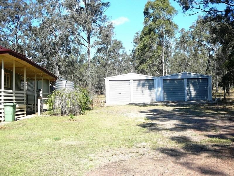 246 Malar Crescent, Nanango QLD 4615