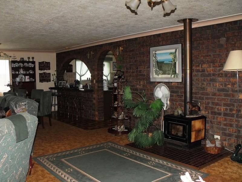 7 Dioth Road, Upper Yarraman QLD 4614